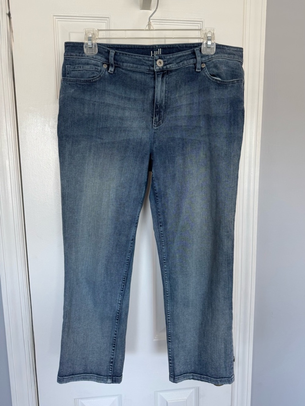 J Jill Authentic Fit Crop Midwash Blue Capri Jeans Size 10 - Picture 2 of 13